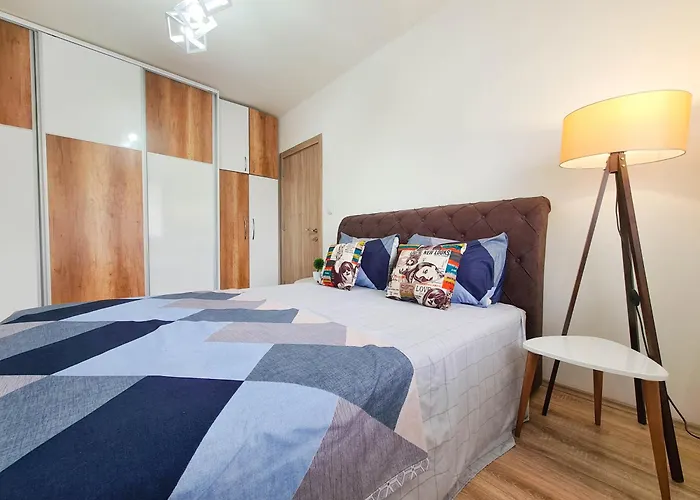 Rooftop At Mainsquare * Escópia